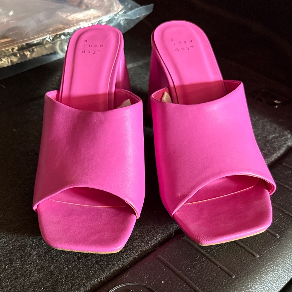 A New Day Women's Bright Pink Mules BNWT